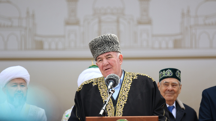 Во время закладки камня под мечеть в Казани муфтий из Кавказа обещал дать «по сусалам» Америке и Европе
