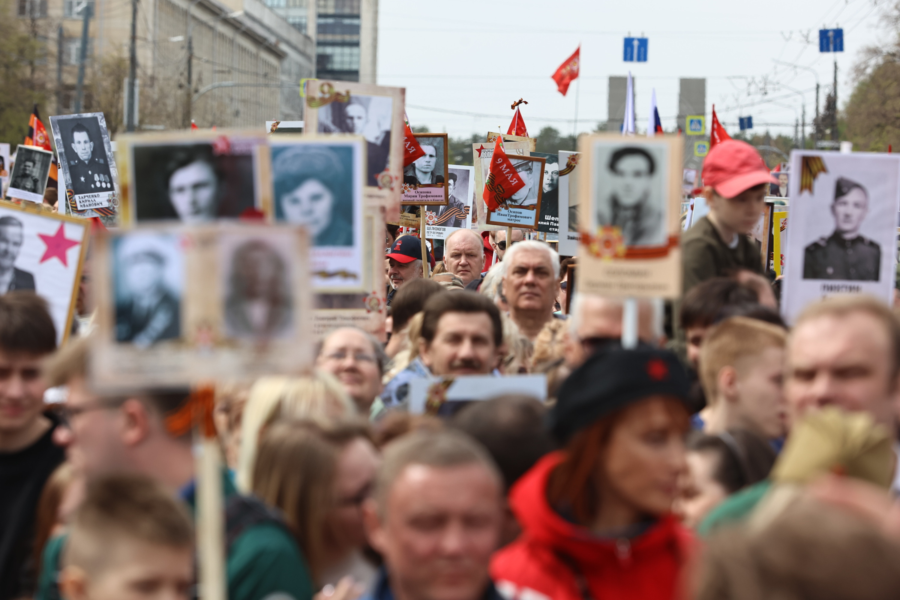 «Протяженность» колонны — почти 20 минут от первого до последнего ряда «Протяженность» колонны — почти 20 минут от первого до последнего ряда