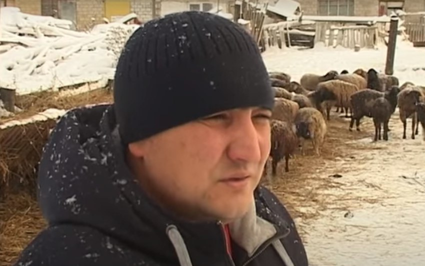 На телевидении Алик рассказывал о своей работе На телевидении Алик рассказывал о своей работе