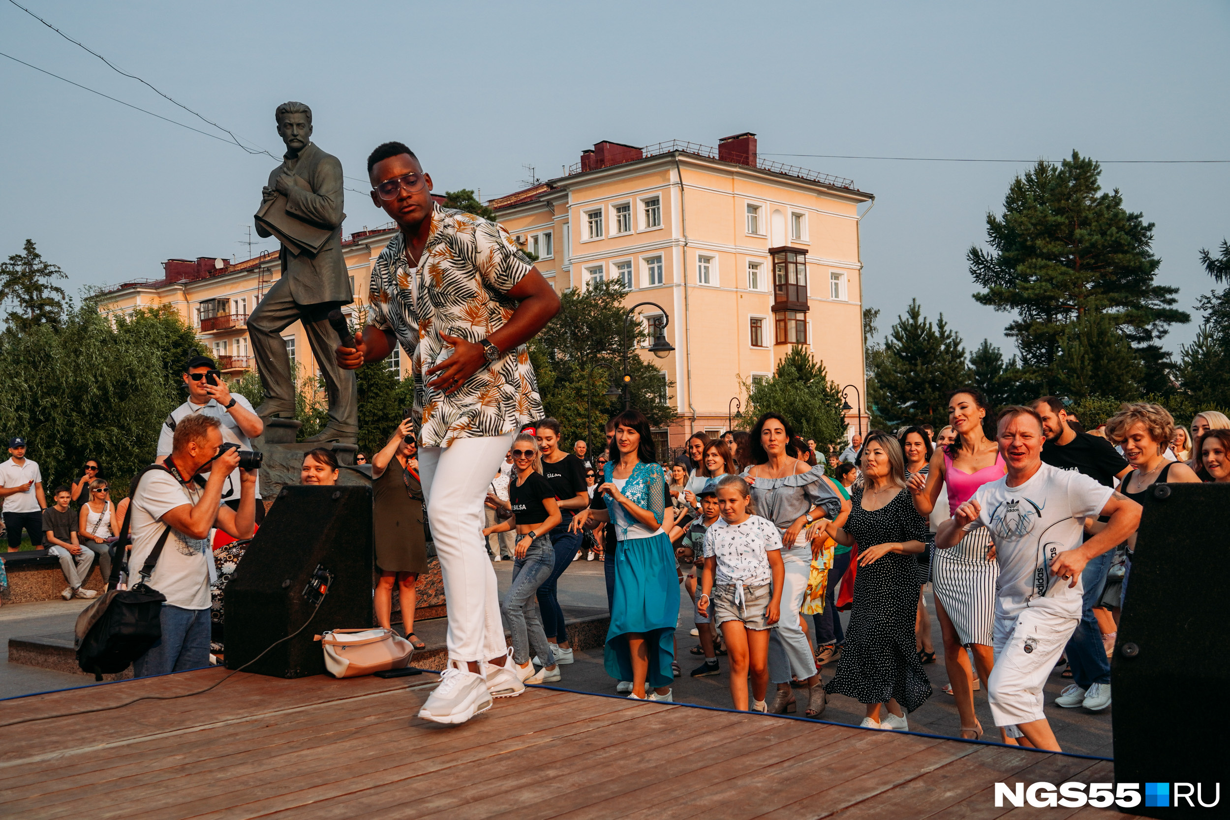 места встреч геев в омске фото 106