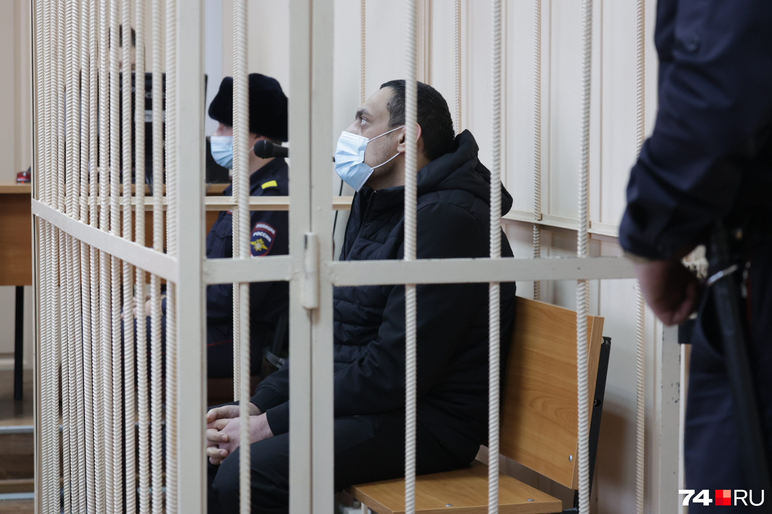 Александр Рудов адвоката слушал молча и после ее выступления добавить ничего не захотел