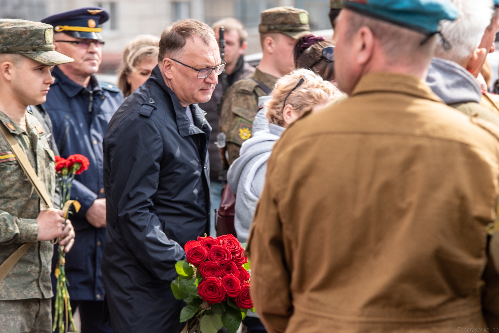 На похоронах был мэр города Андрей Ярославцев