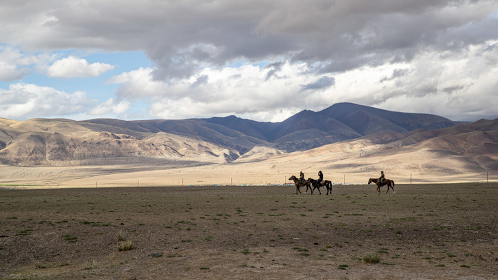 Ветра, степи и монгольское радио: как выглядит приграничный Алтай и почему оттуда не хочется возвращаться