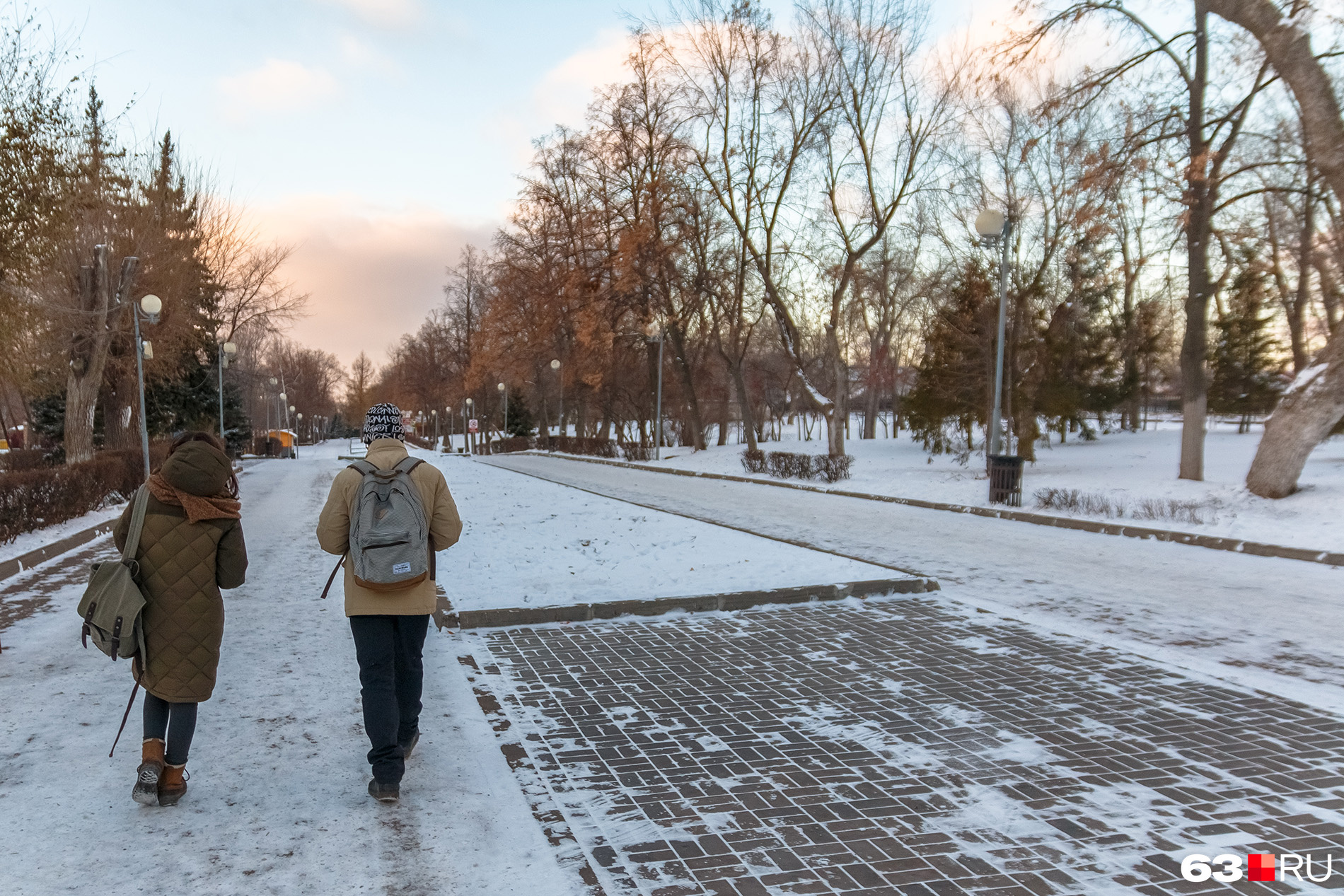 Самарцы любят гулять по парку и зимой, и летом