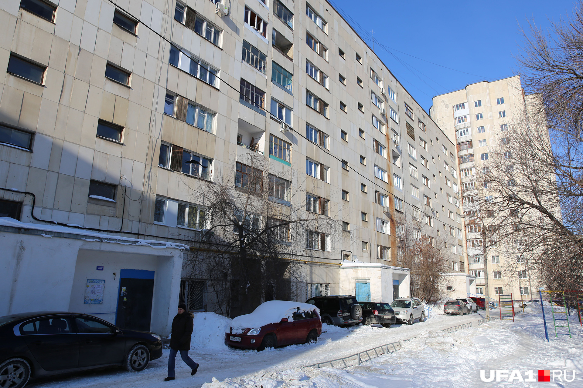 В этой непримечательной многоэтажке когда-то жила семья Гильмутдиновых В этой непримечательной многоэтажке когда-то жила семья Гильмутдиновых