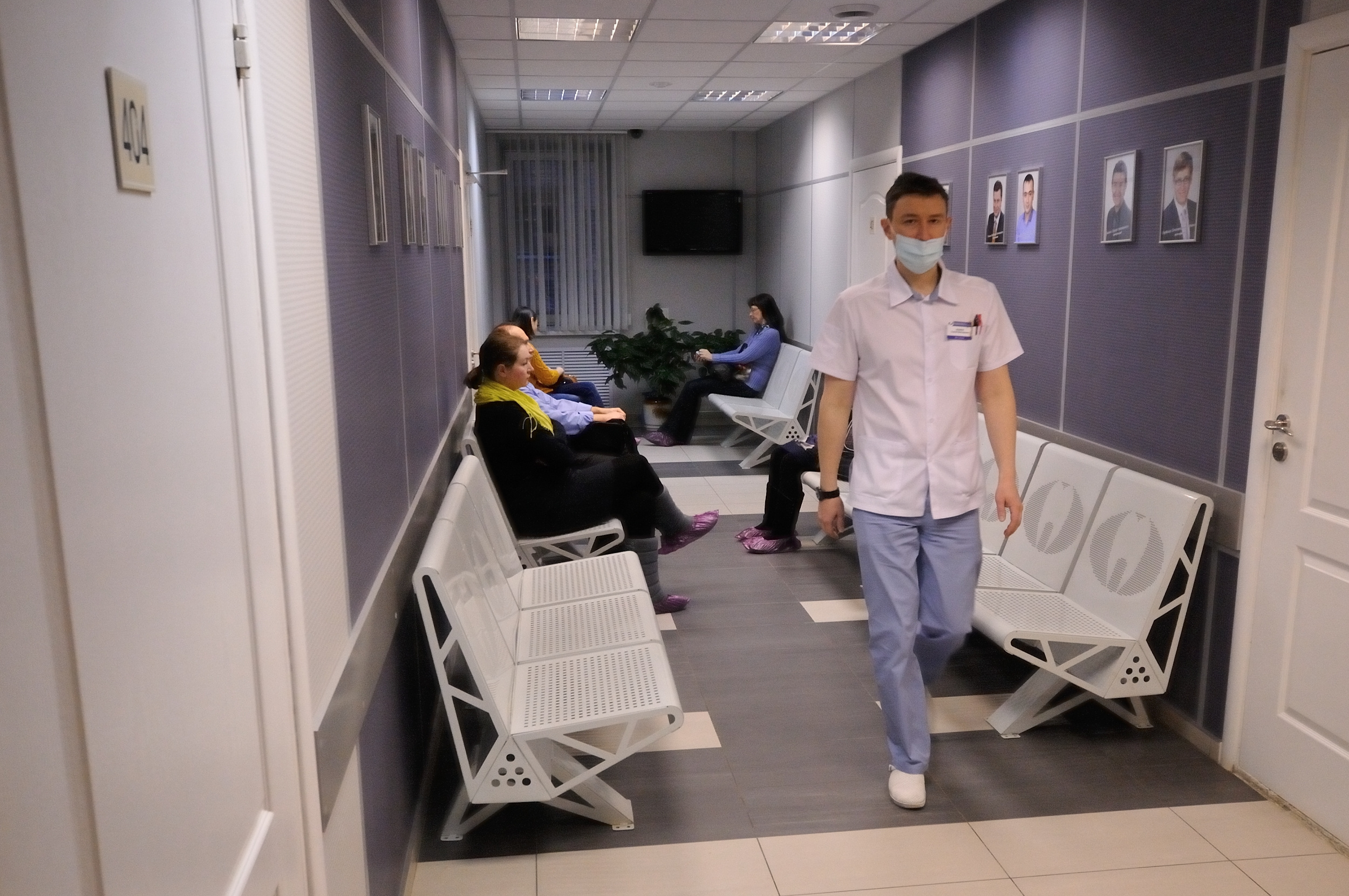 Марина Харитонова рассказала, что областная стоматологическая поликлиника не будет повышать цены до конца лета