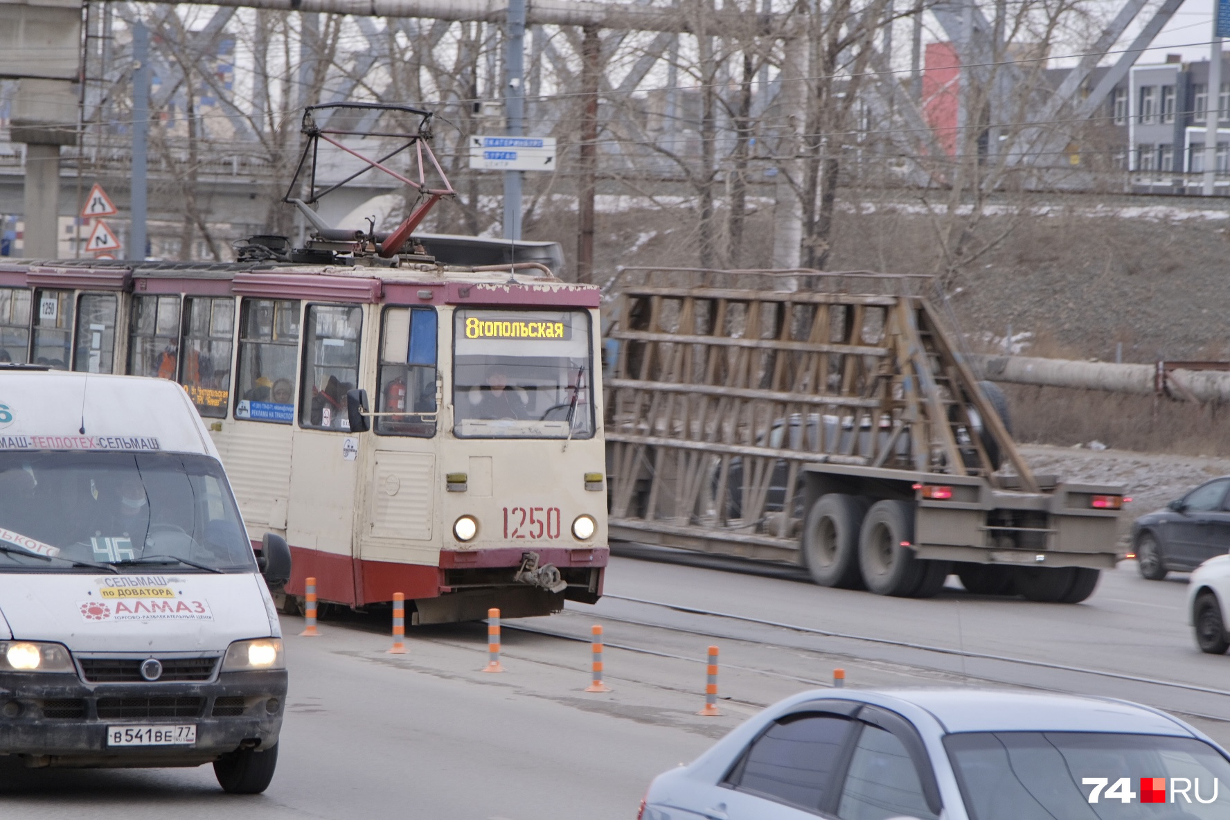 Любые работы или авария всегда провоцируют на улице Рождественского пробку Любые работы или авария всегда провоцируют на улице Рождественского пробку