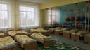 В садике на юге Челябинской области из-за прохудившейся крыши кровати детей переставили в спортзал