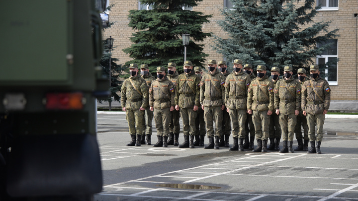 Кобзев назначил выплаты по 200 тысяч рублей военным, которые поедут из Приангарья на Украину