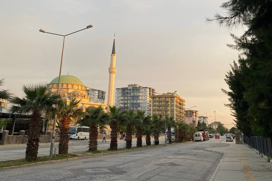 В Измире нет толп туристов и жить здесь дешевле, чем в Анталье или Алании