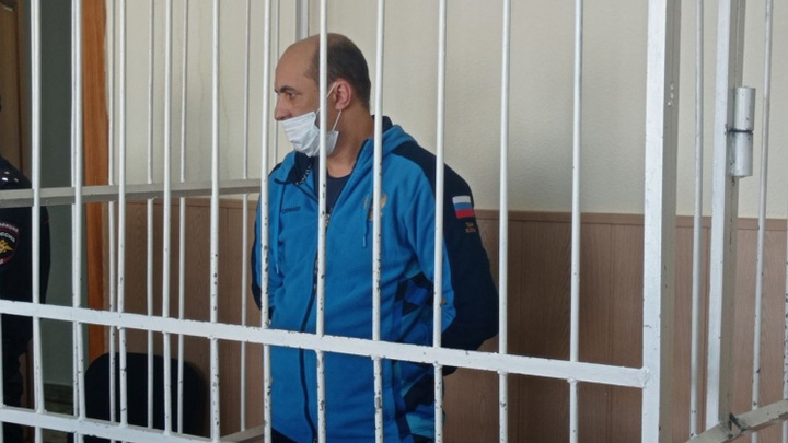 Для экс-полицейского из тюменской ГИБДД по делу о взятках запросили 6 лет колонии