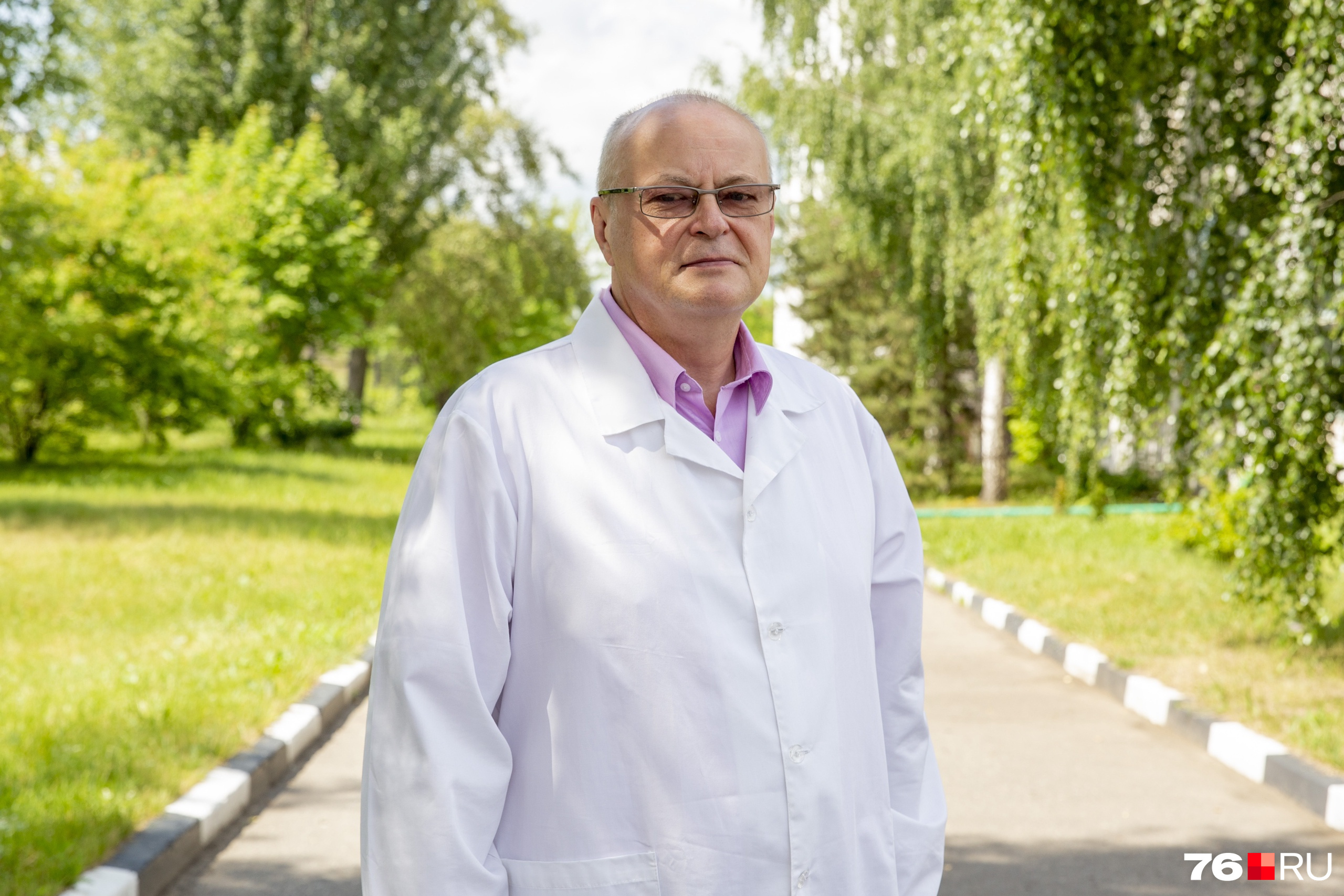 Андрей Живой много лет возглавляет станцию скорой помощи