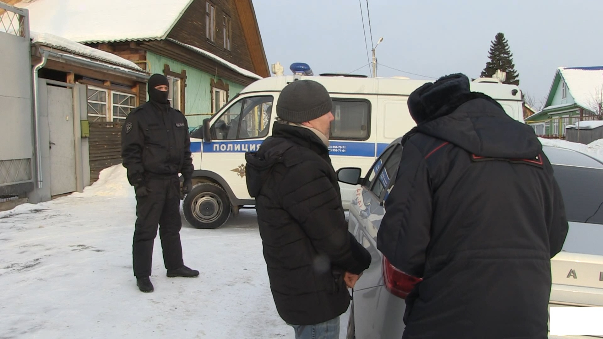 Милиционеры задержали. В Екатеринбурге задержали.