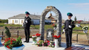 В зауральском селе Половинное открыли мемориал Дмитрию Шулепову, погибшему на Украине
