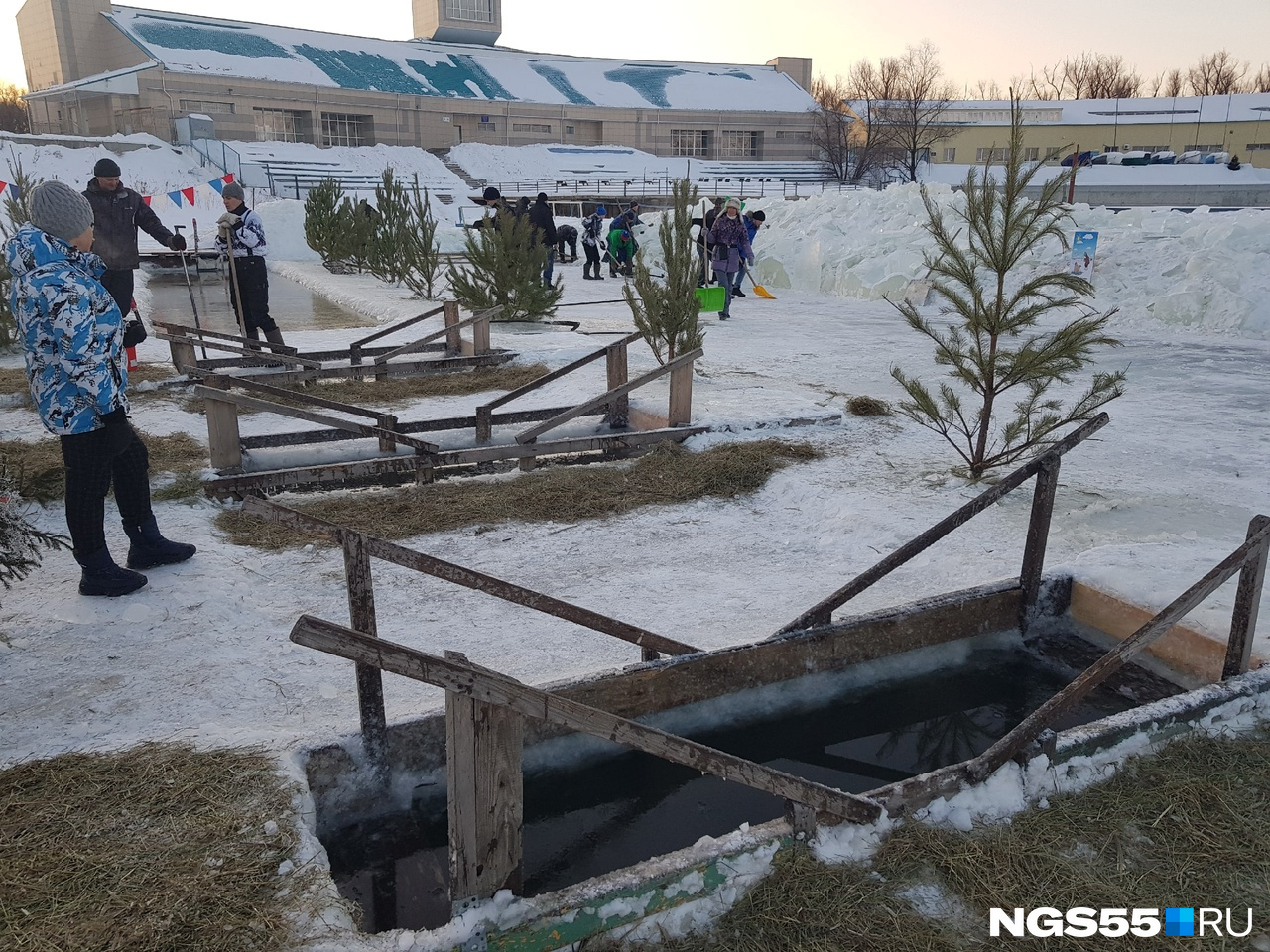 Неподалеку три купели Неподалеку три купели