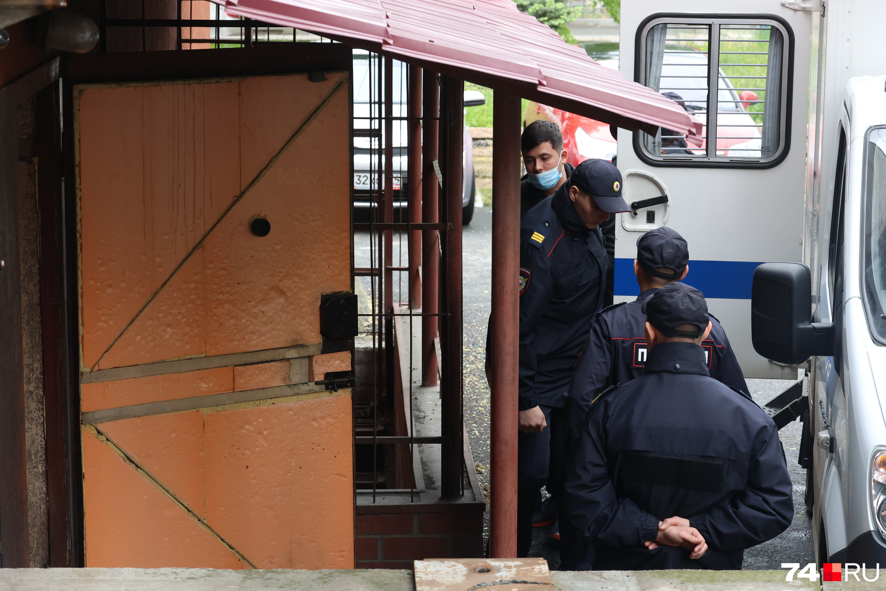 Однако их адвокаты уже пытаются оспорить арест Однако их адвокаты уже пытаются оспорить арест