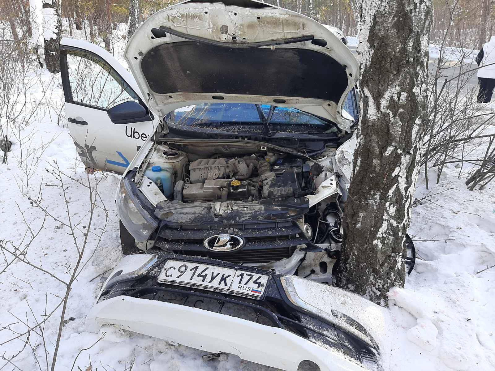 Машина съехала в кювет Машина съехала в кювет