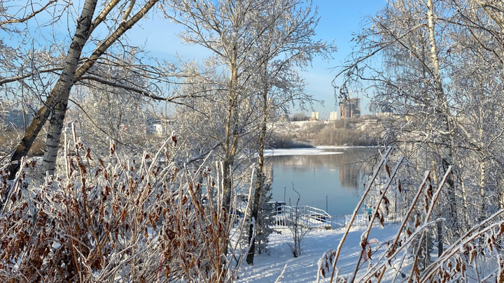 Морозы отступят, но до тепла еще далеко. Какой будет рабочая неделя в Красноярске?