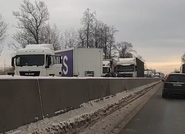 Почему пробки на Московском шоссе в Самаре - 5 июня - ру