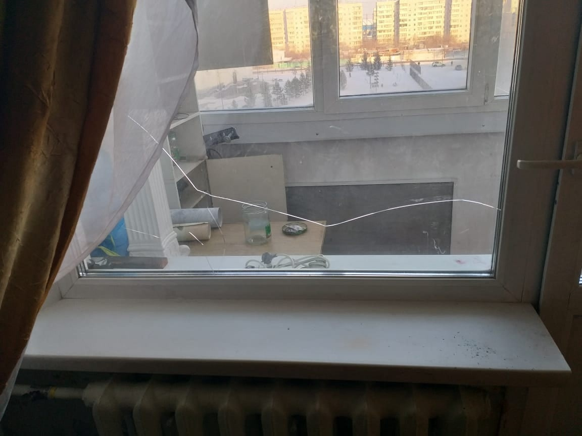 Стекло тоже мешало Стекло тоже мешало