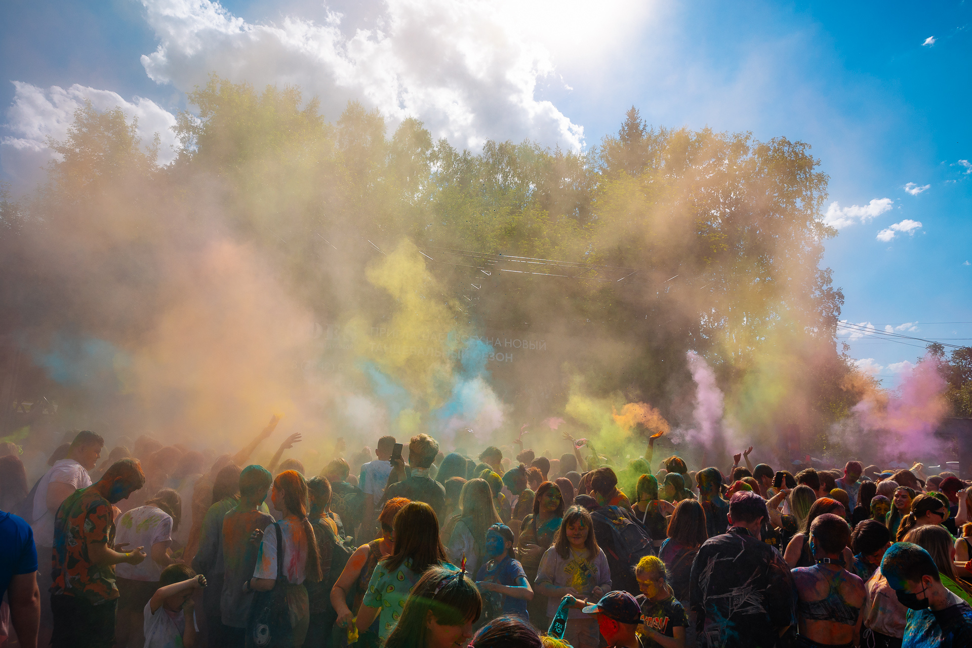 Фестиваль красок, экскурсии и занятия йогой: куда сходить в Барнауле на выходных