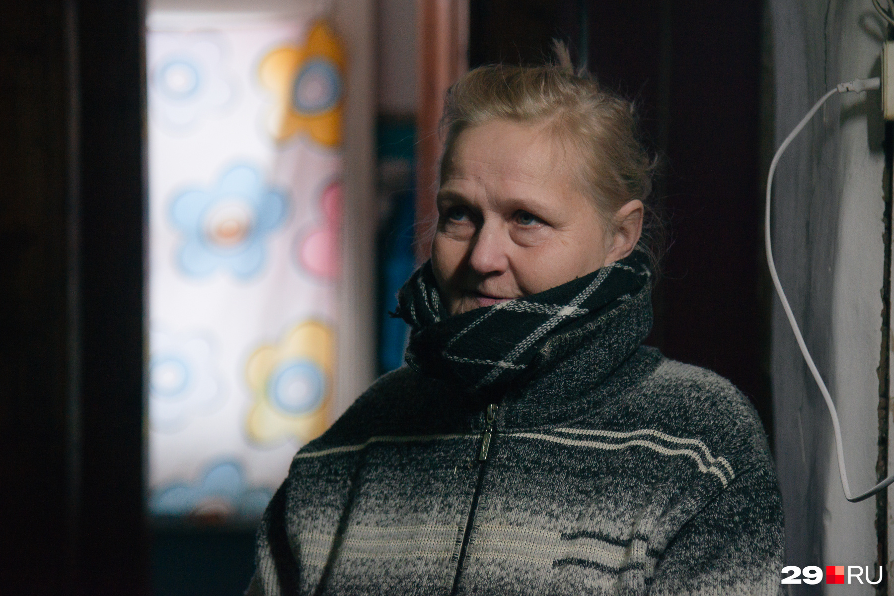 Елена Гринюк рассказывает, что в ее доме полно проблем, а платить за проживание приходится много Елена Гринюк рассказывает, что в ее доме полно проблем, а платить за проживание приходится много