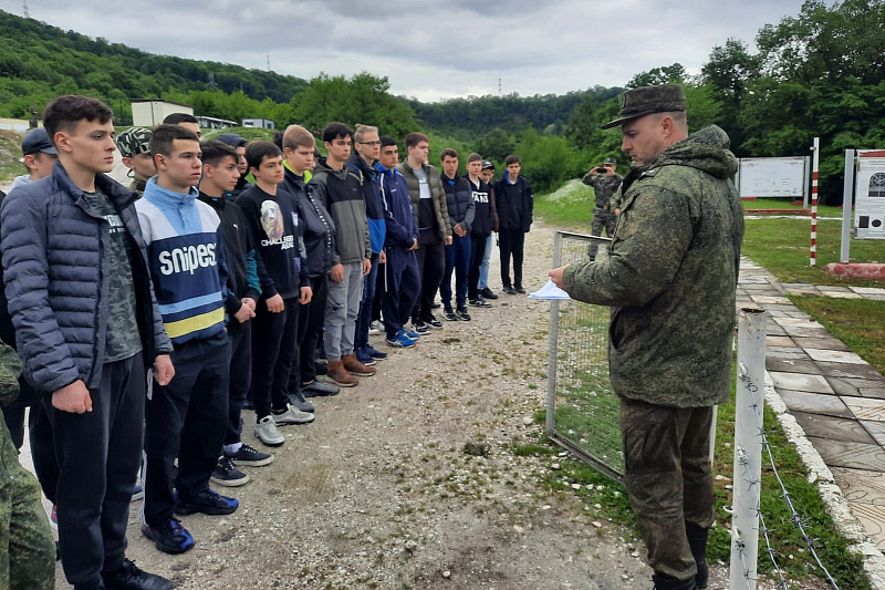 Сборы последние новости. Сборы десятиклассников военные.