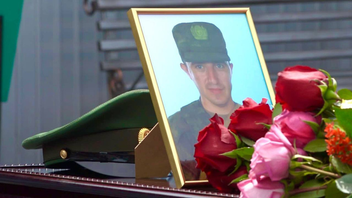Черемховец Юрий Мутовин погиб в боях под Луганском. У него осталось трое детей