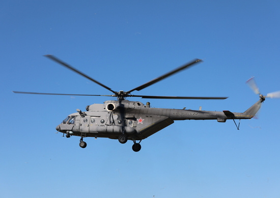 Летчики отработали ночные полеты на вертолетах «Терминатор» в Чите