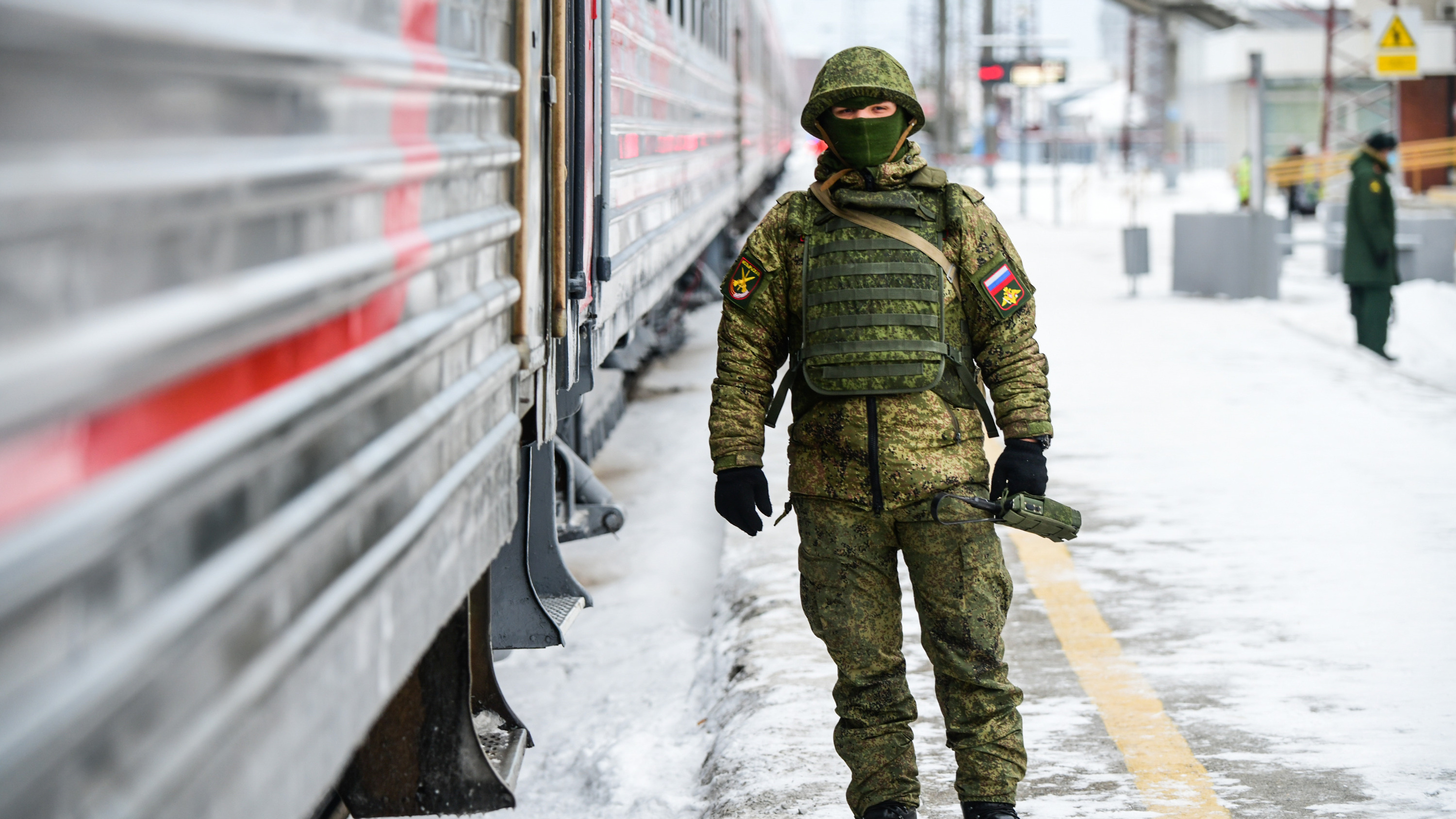 Инструкторы и бойцы спецназа из Екатеринбурга дали советы, как выжить в современном бою