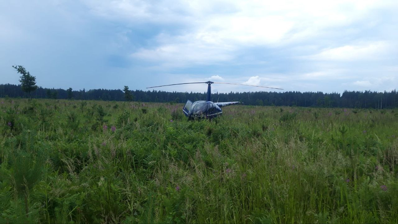Частный вертолет Robinson совершил аварийную посадку в Люберецком районе