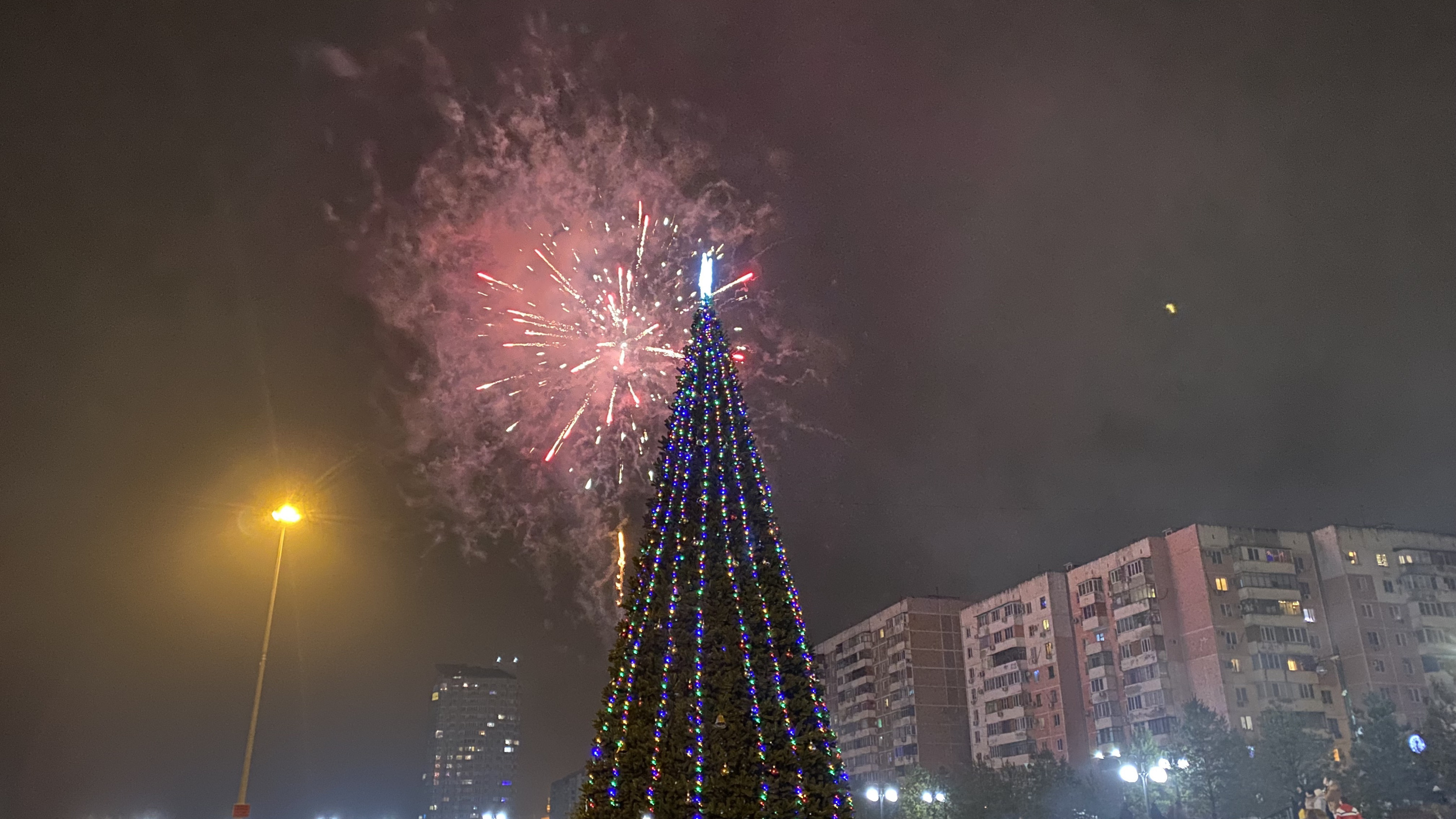 Как прошла новогодняя ночь в Краснодаре? Подборка из соцсетей и личный опыт