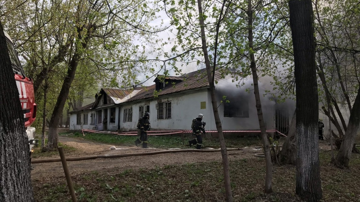 В МЧС прокомментировали два майских пожара в пермской инфекционке