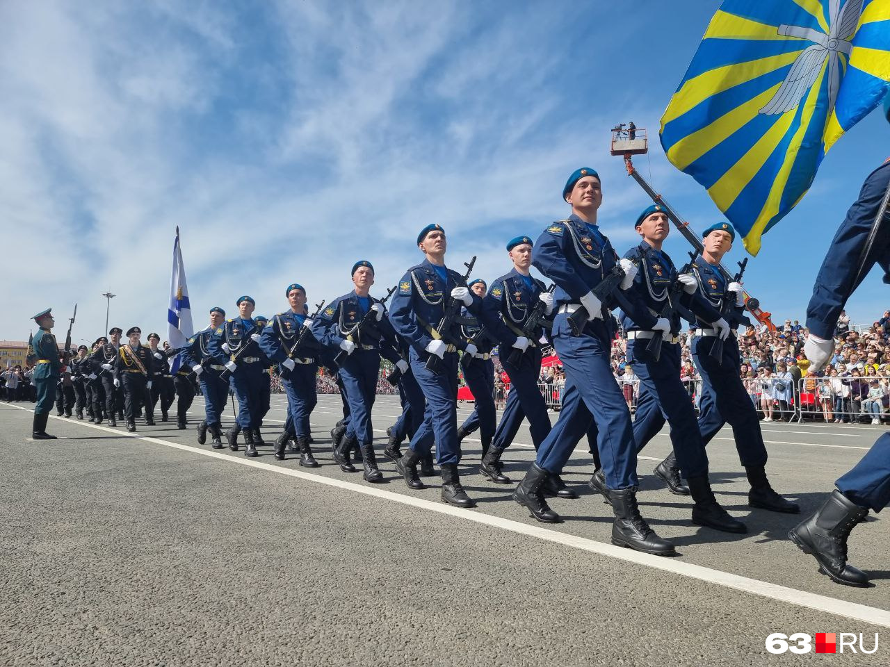 Парад в самаре. Парад Самара 2022. Парад Победы 2022 Самара. Парад Победы в Самаре. Парад 9 мая Самара.