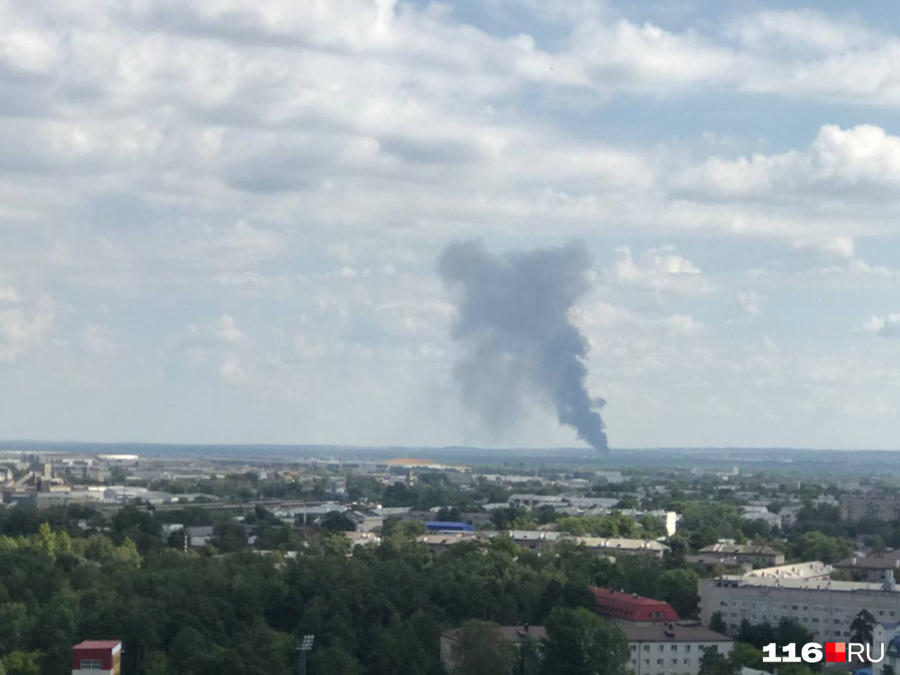 Дым от пожара в Озон