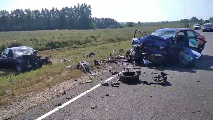 «Делимобиль» врезался в иномарку в Нижегородской области. Пассажирка последней машины погибла