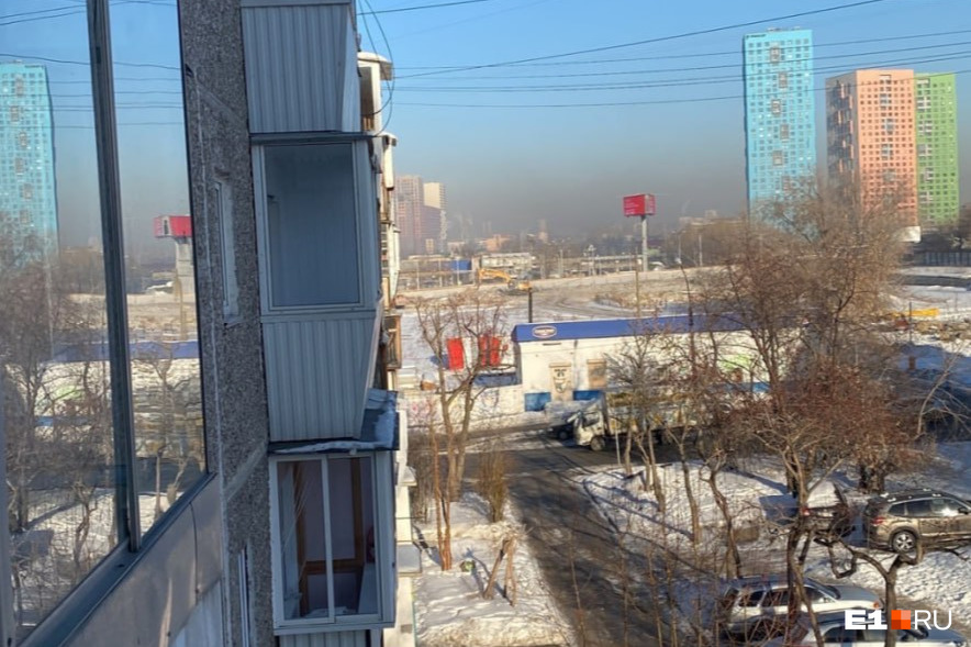 Наконец заметили! Синоптики выпустили экстренное предупреждение о смоге в Екатеринбурге