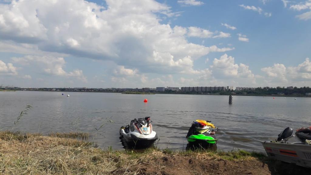 Парня доставили в медсанчасть Парня доставили в медсанчасть