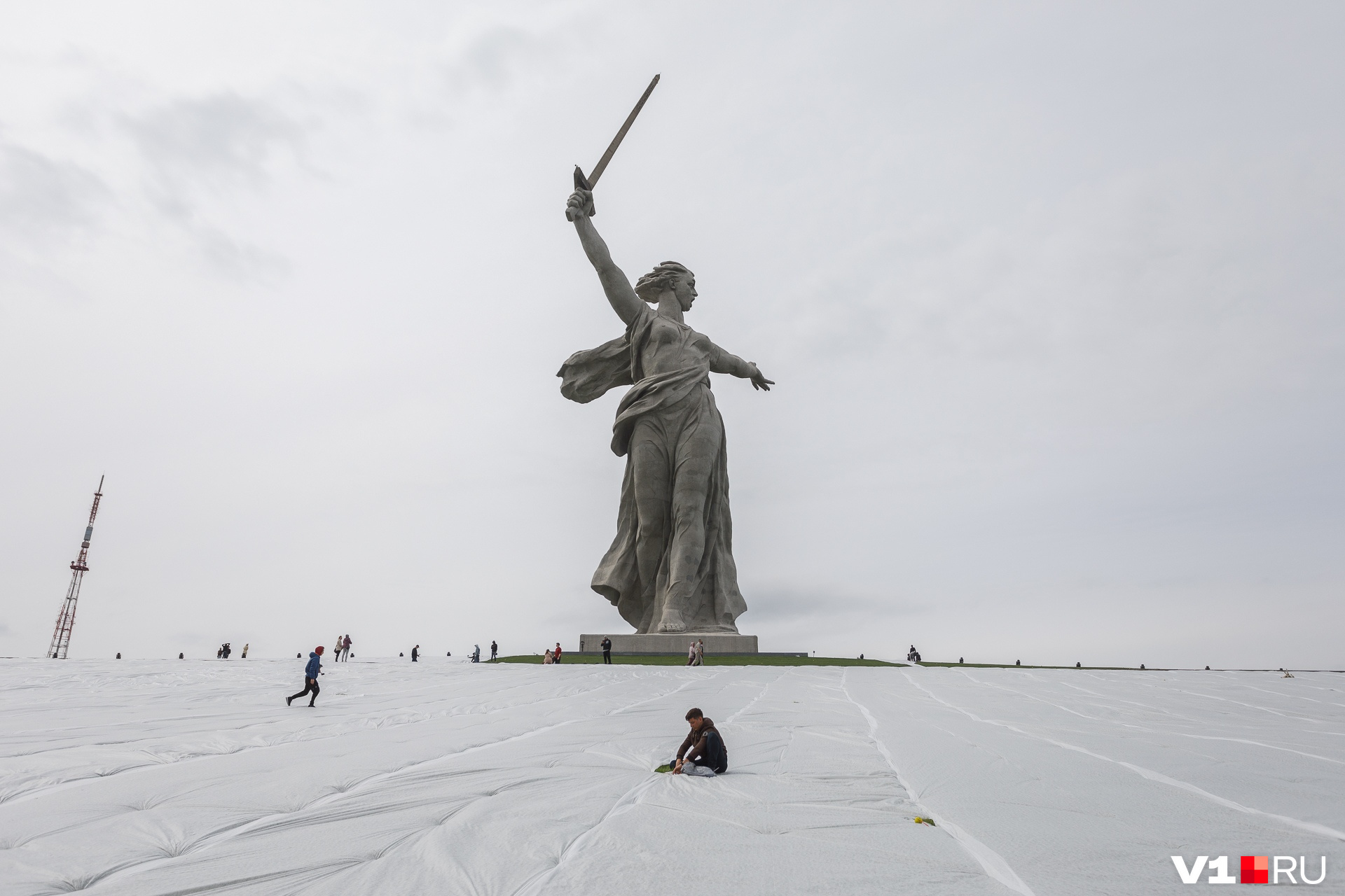 Памятник сталинградской битве в волгограде