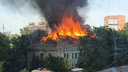 В Ростове загорелся аварийный дом на Нансена