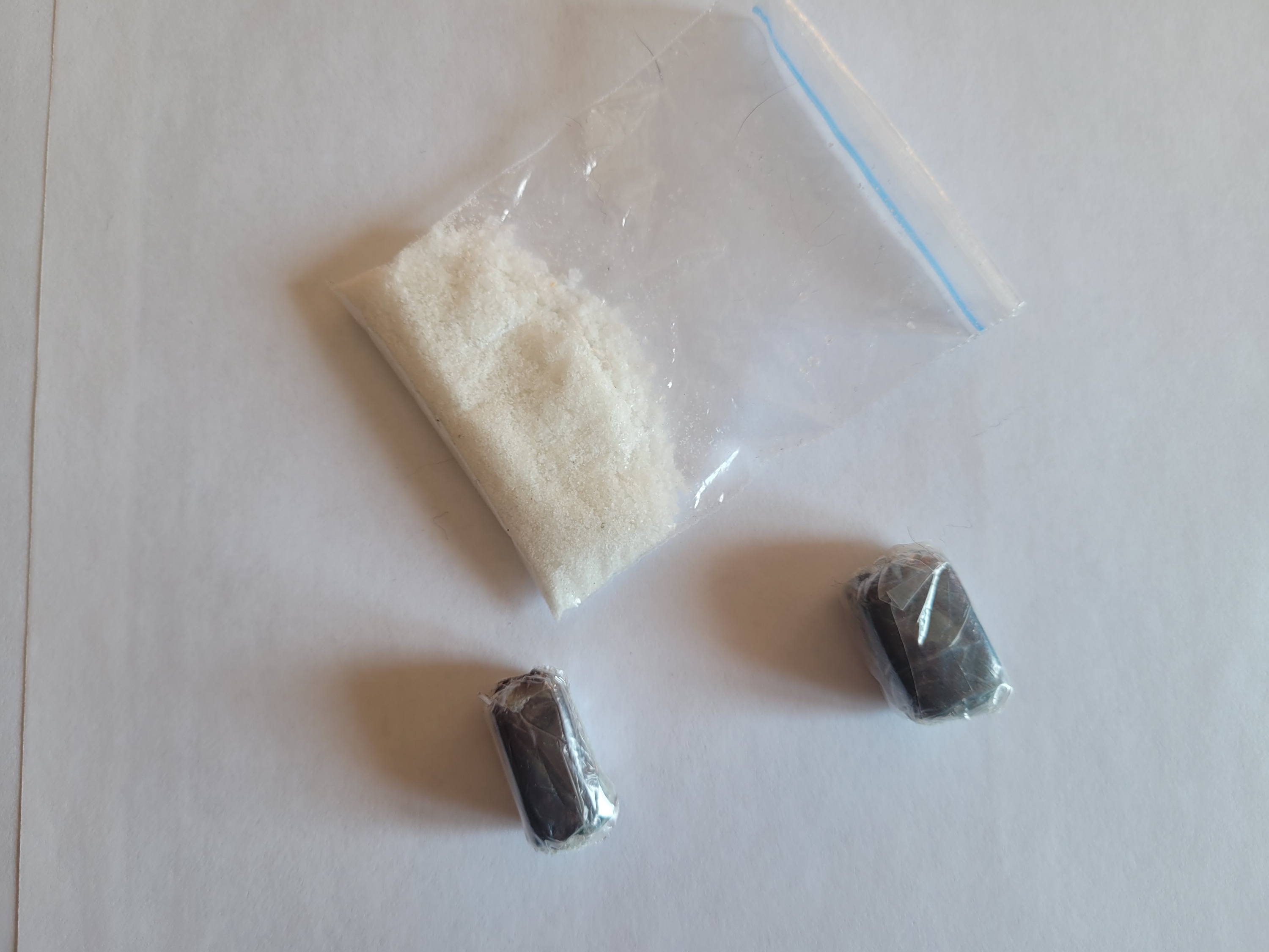 Коша-наркокурьер доставляла гашиш в ошейнике