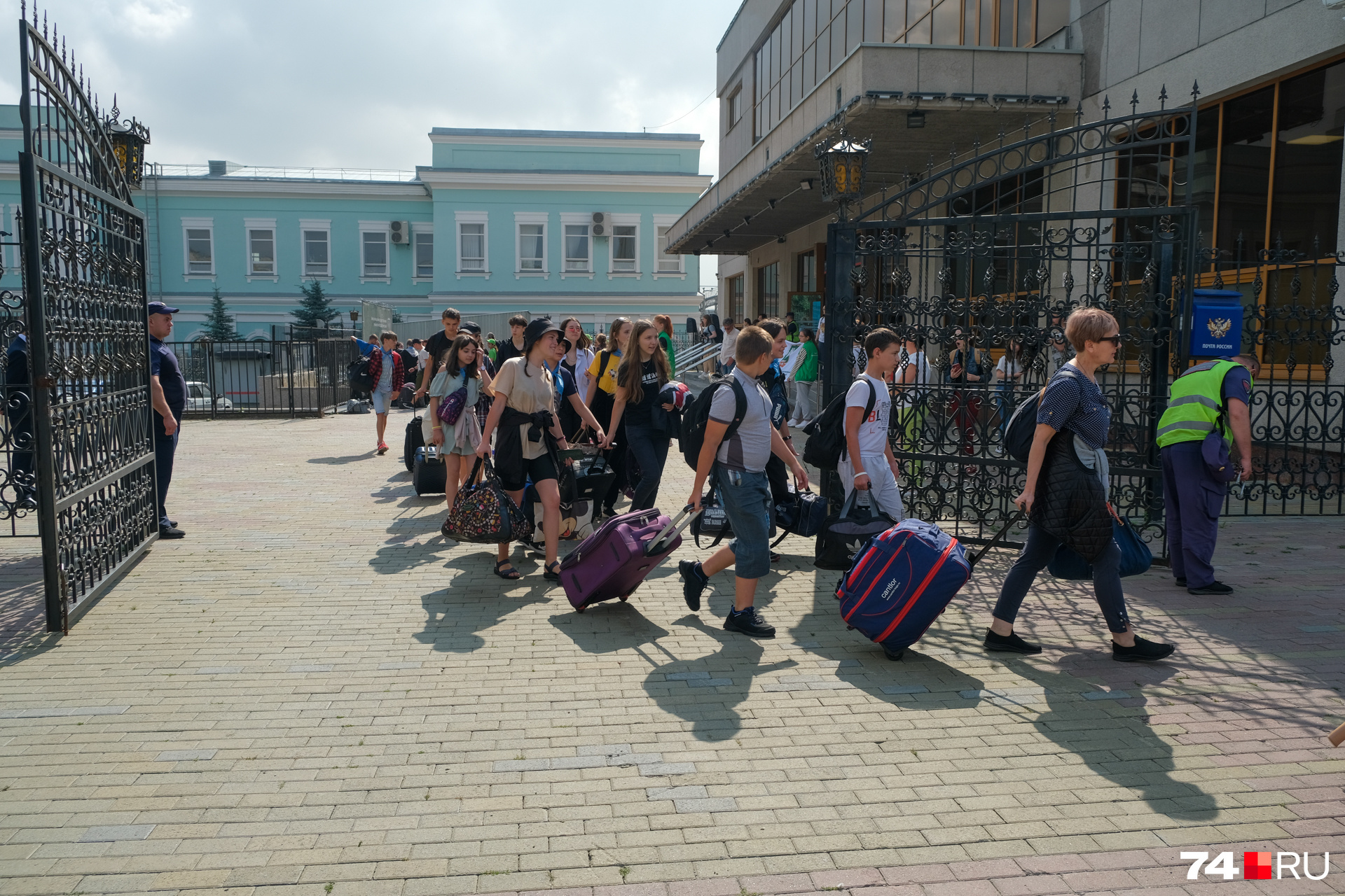 Дети прибыли из населенных пунктов, где проходит спецоперация Дети прибыли из населенных пунктов, где проходит спецоперация