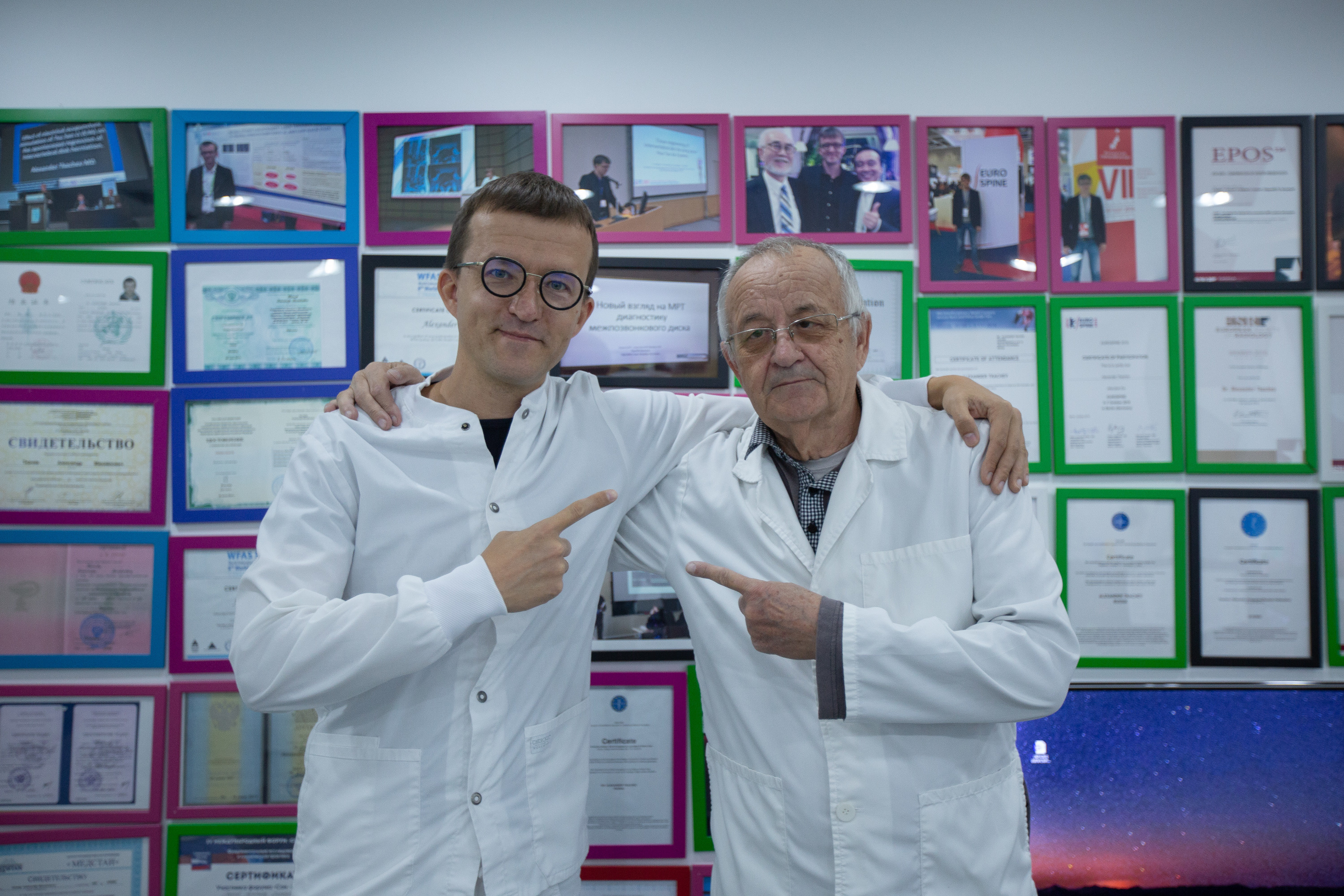 Основатели клиники Александр Ткачев и Михаил Ткачев считают, что доверительное общение с пациентом — это залог успеха