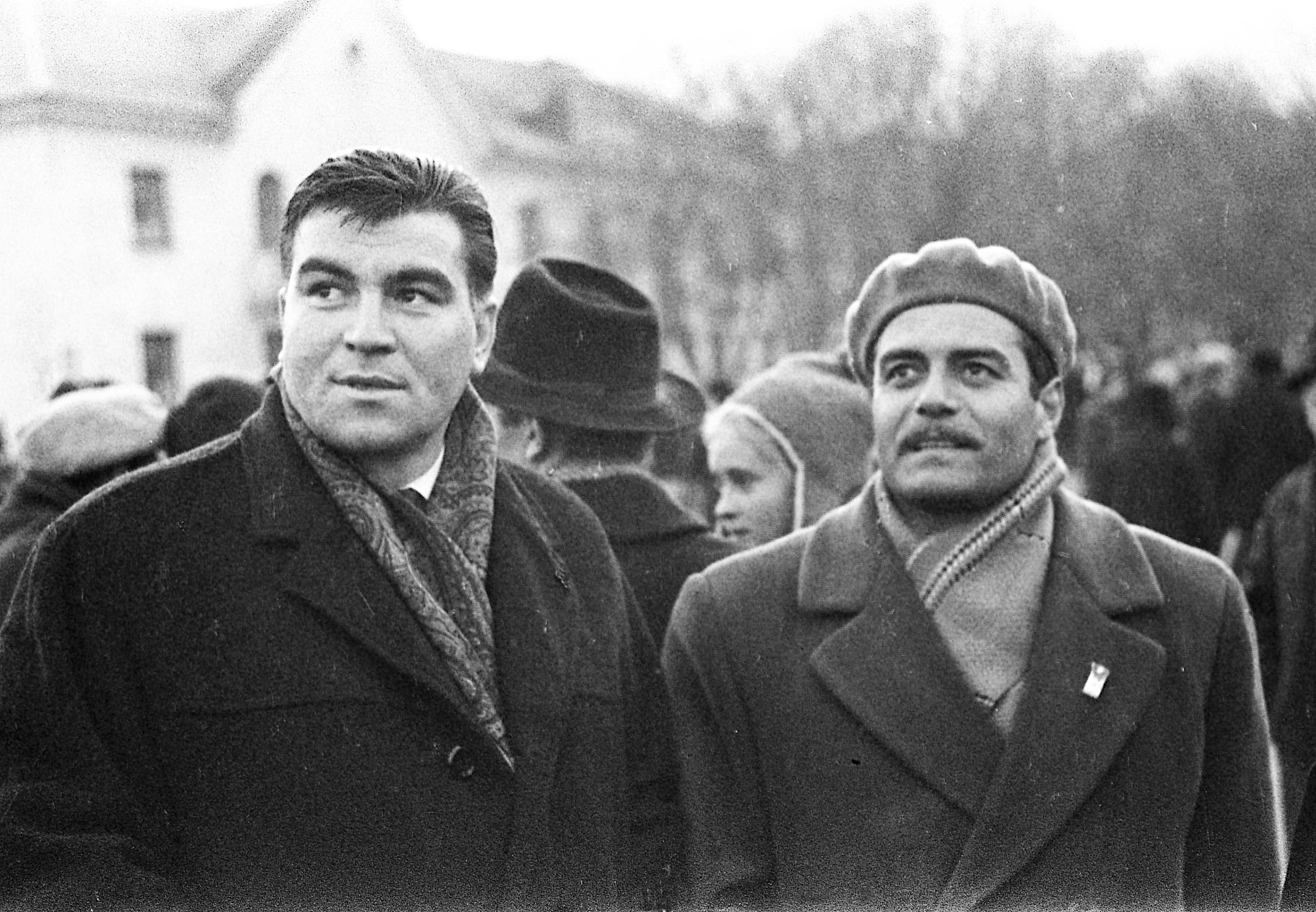 Средства на памятник коммунистам-подпольщикам собрала копейская комсомольская организация Средства на памятник коммунистам-подпольщикам собрала копейская комсомольская организация