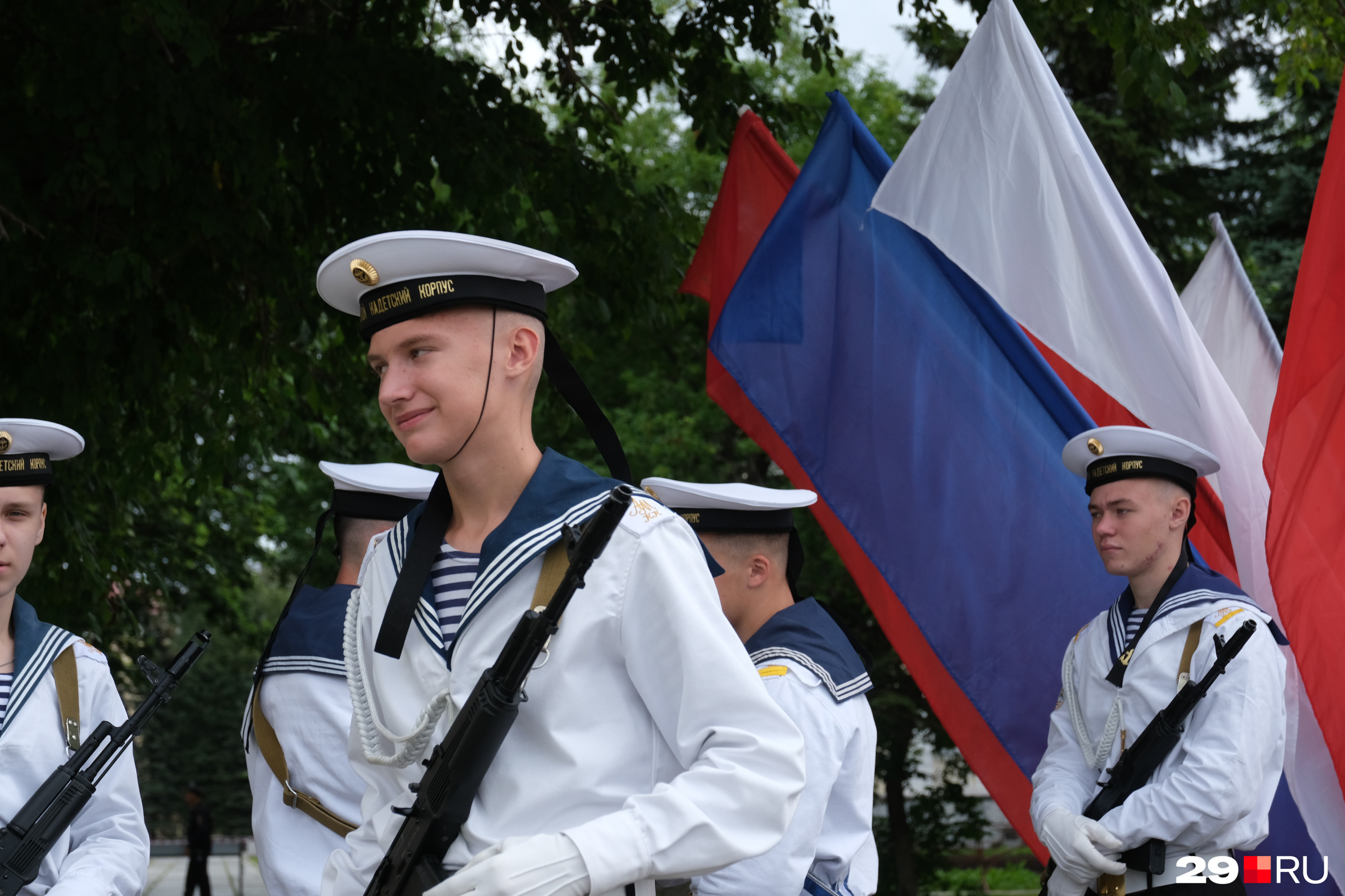 Военно морские курсанты. Курсанты моряки. Курсанты ВМФ. Матрос ВМФ. Курсанты морфлот.