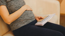 «Два раза вовремя не сдала анализ»: беременную челябинку отправили наблюдаться у врача за 400 км от города