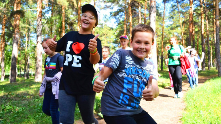 Гид по летним каникулам: чем будут развлекать и кормить детей в лагерях Челябинска