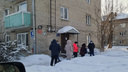 «Больных людей держат на морозе!»: очереди на ПЦР начали выстраиваться на улицах — объяснение Минздрава