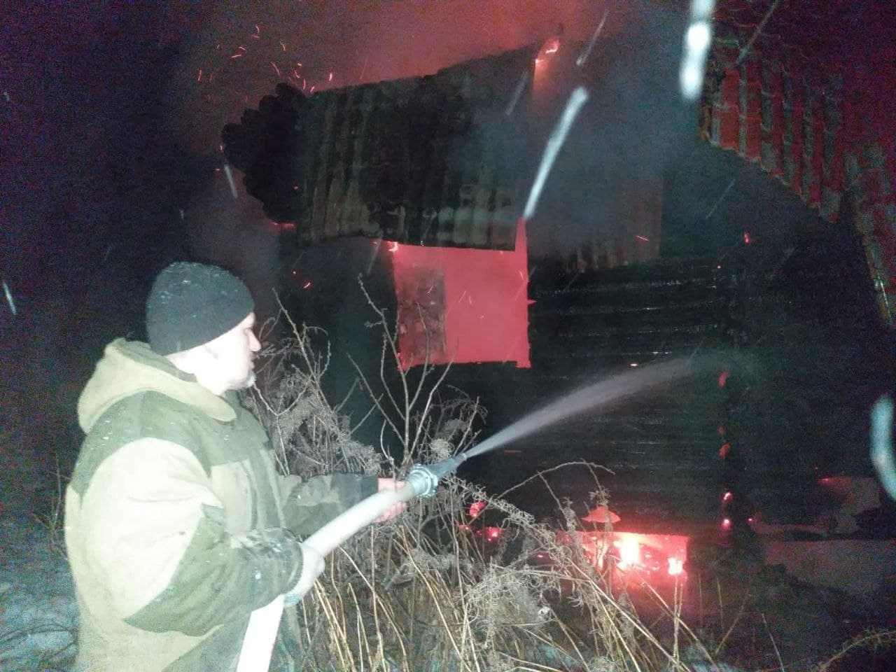 Возгорание тушили сотрудники нацпарка «Зигальга»