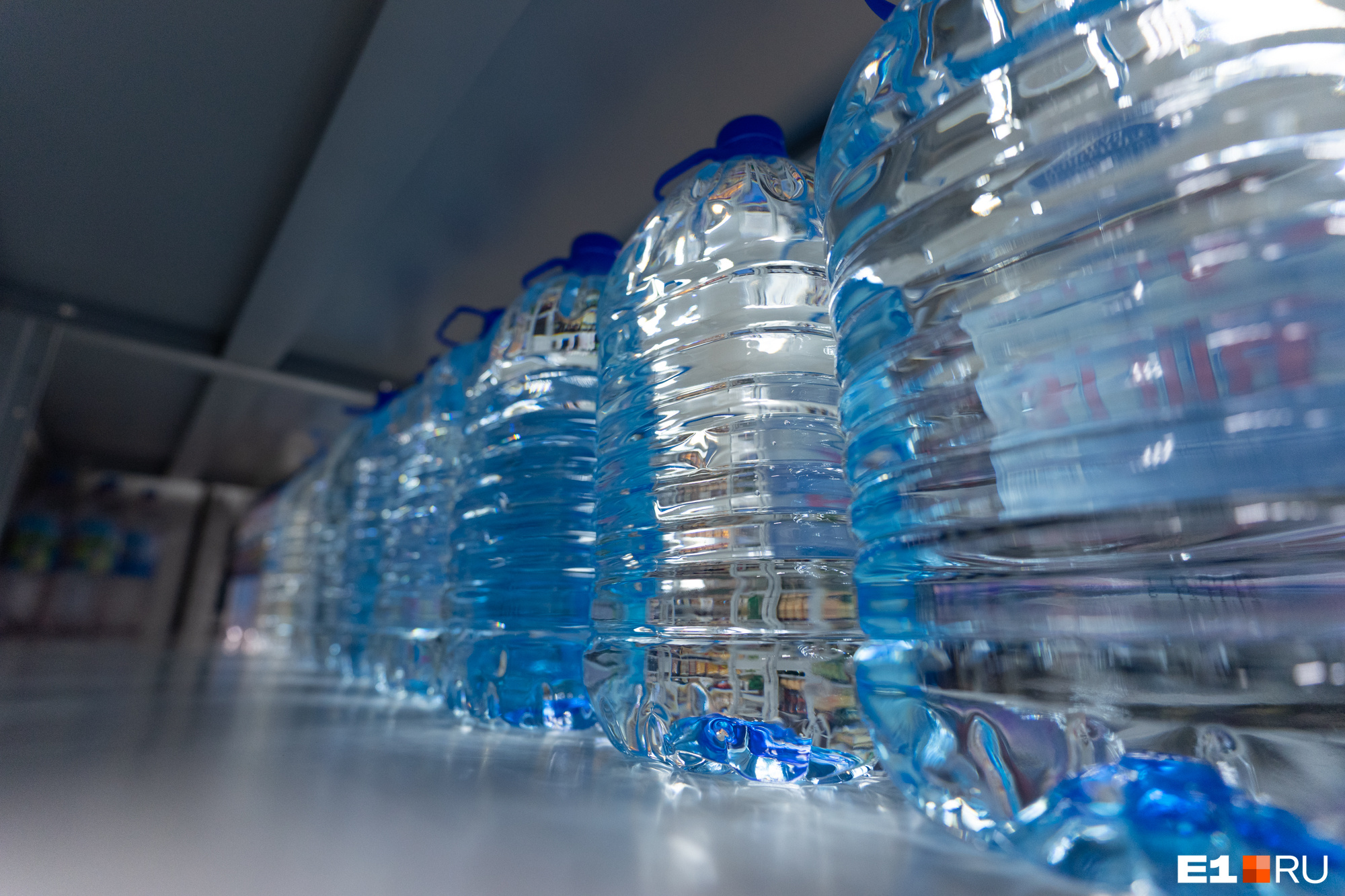 Горячую и холодную воду отключили в части домов в Братске из-за аварии ...